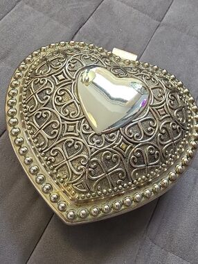 Ornate Heart-Shaped Decorative Trinket Box - Silver Tone,embroidery Quote